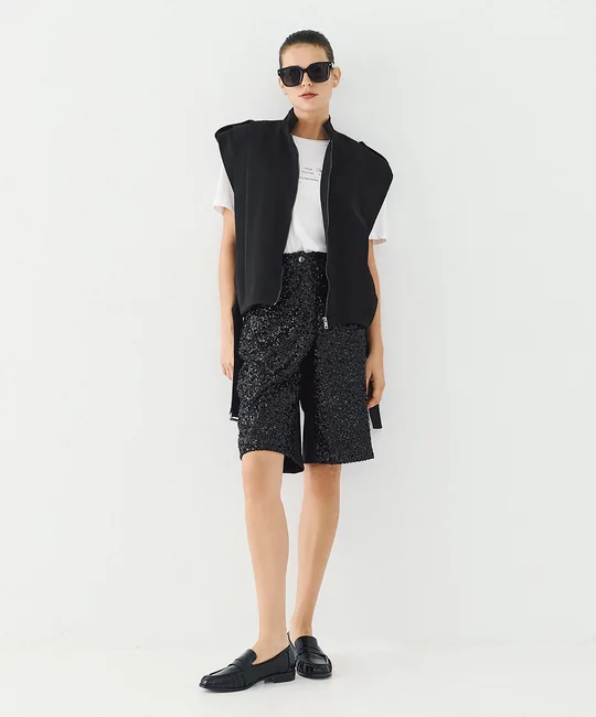 Veste sans manches plissée ceinturée — Noir