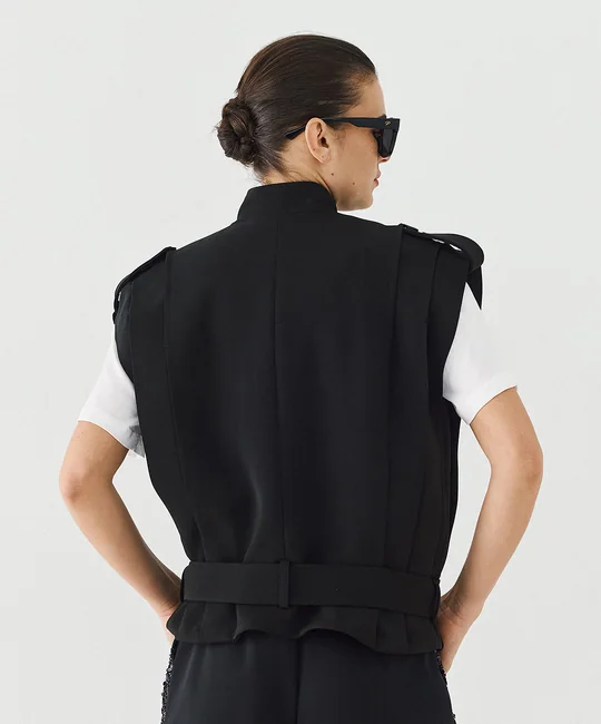 Veste sans manches plissée ceinturée — vue 5