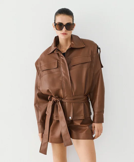 Veste en simili cuir ceinturée — vue 3