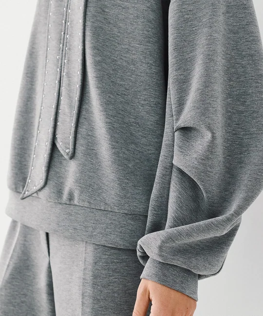 Sweat à capuche clouté — vue 5