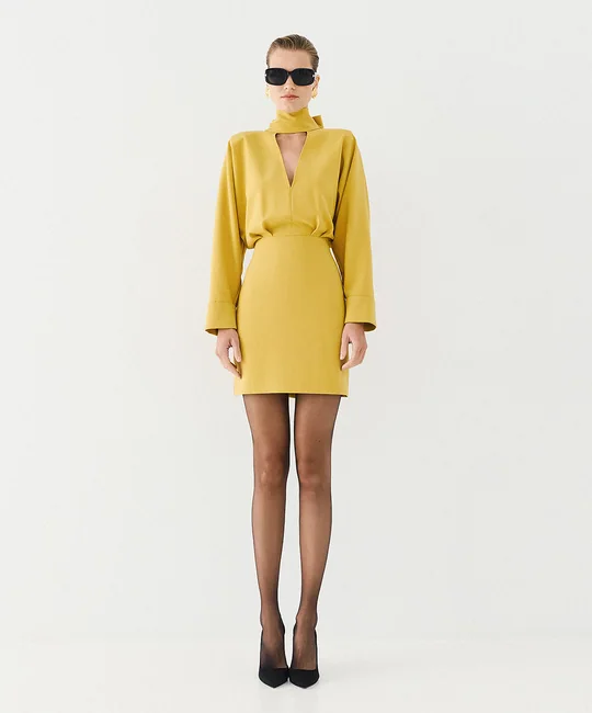 Robe courte à lien au col — vue 2