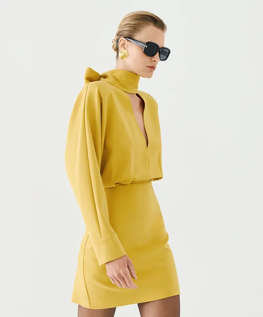 Robe courte à lien au col — vue 3