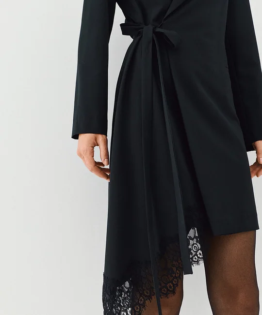 Robe blazer portefeuille à ourlet dentelle — vue 4