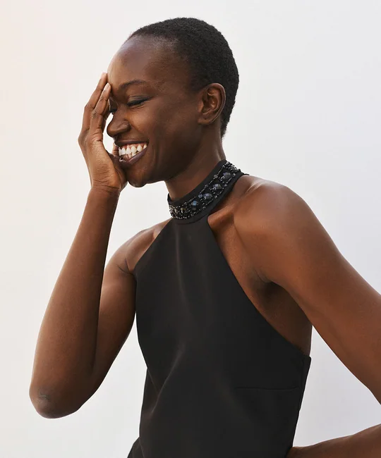 Robe courte col licou orné de pierres — vue 5