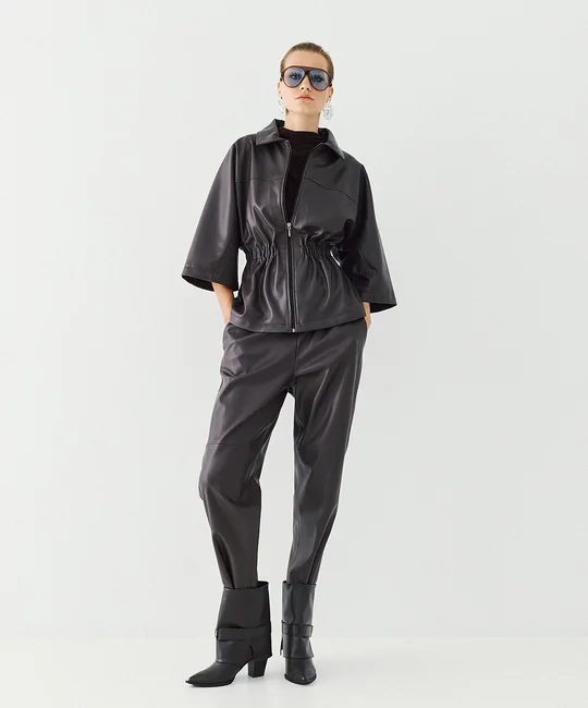 Pantalon jogger en simili cuir — Café