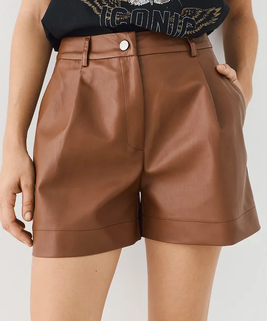 Short à pinces en simili cuir — vue 3