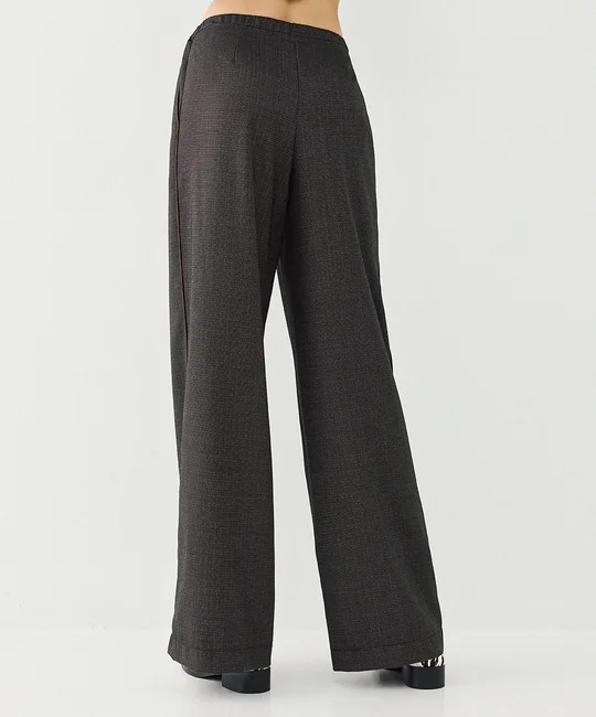 Pantalon large à pinces et cordon — vue 4