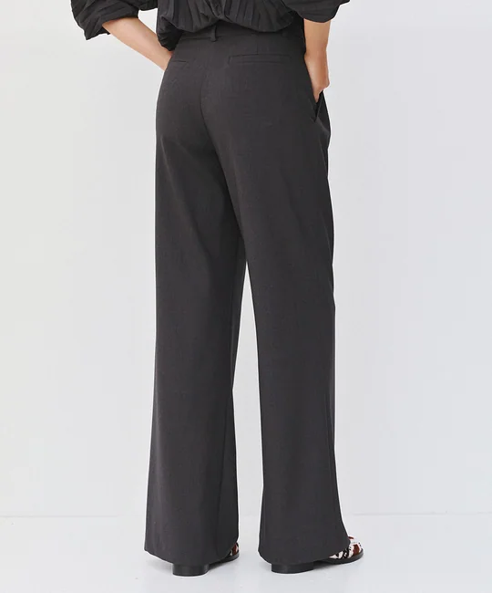 Pantalon large à double pince — vue 4