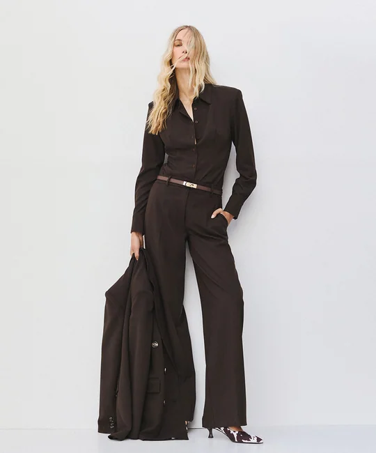 Chemise ajustée à épaulettes — Café